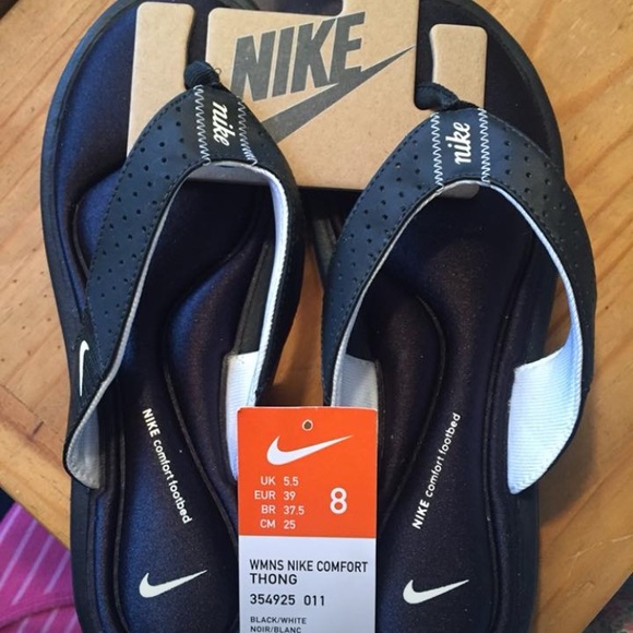 Nike Shoes - Nike Sandals